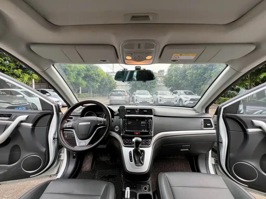 Haval M6 1.5 T DCT 2 WD Value CN-VI