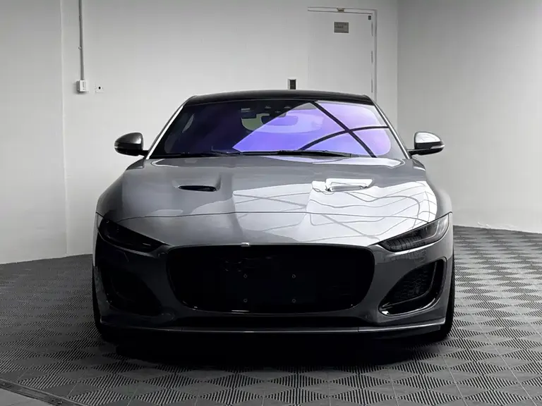 Jaguar F-TYPE P300 75 Anniversary Collector Hardtop