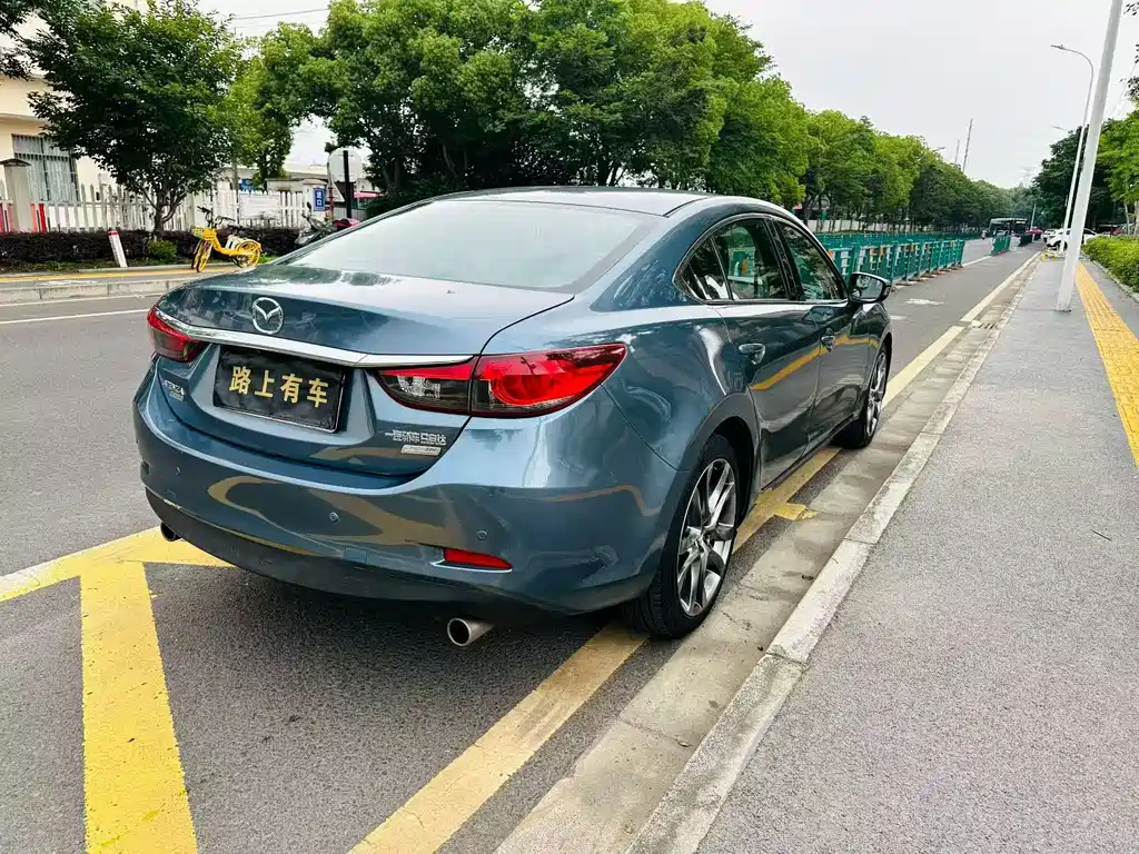 Atenza 2.5 L Blue Sky Sport