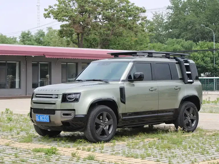 Land Rover Defender 110 P400 X-DYNAMIC HSE