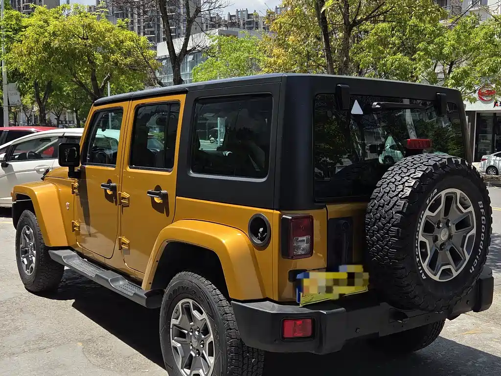 Wrangler 3.6 L Sahara 4-door