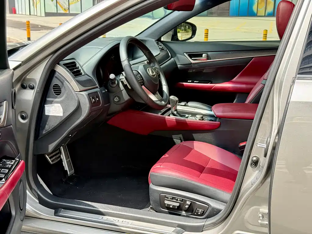 Lexus GS 300 F SPORT