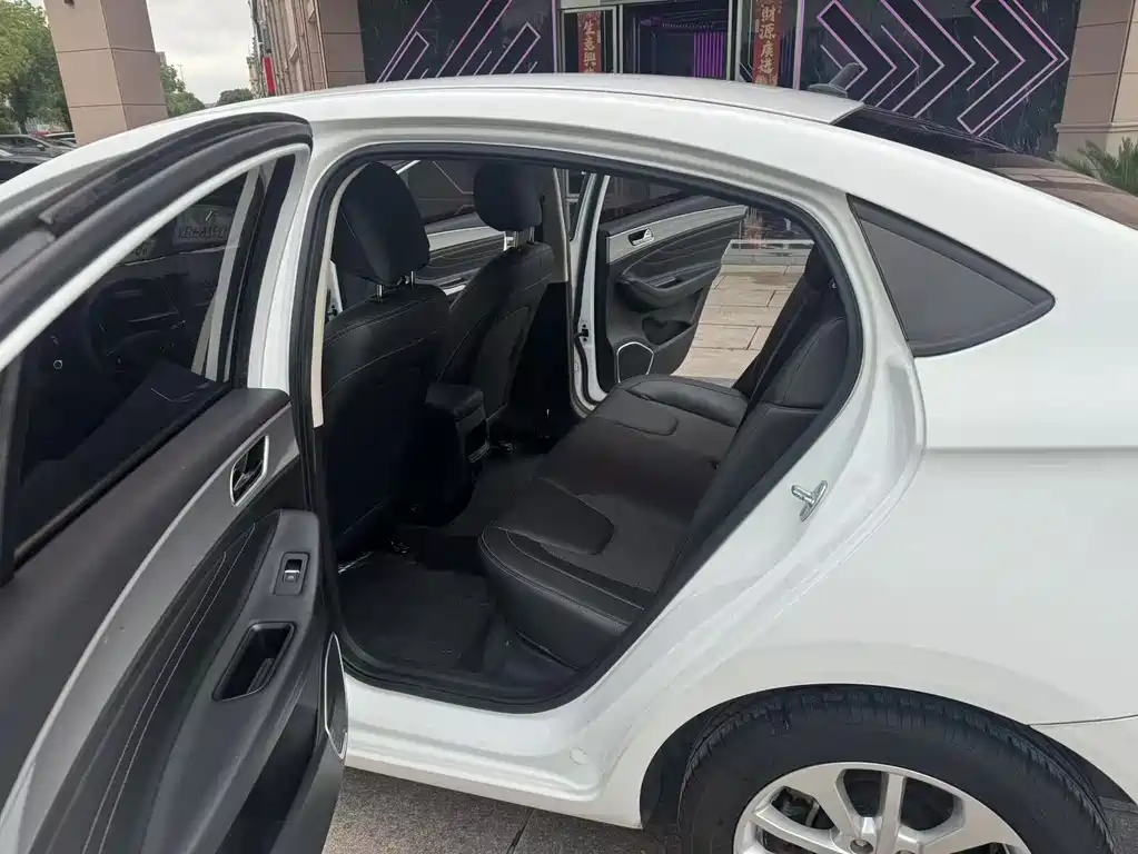 Arrizo 5 艾瑞泽5 2019款 1.5 L CVT青春版 国V