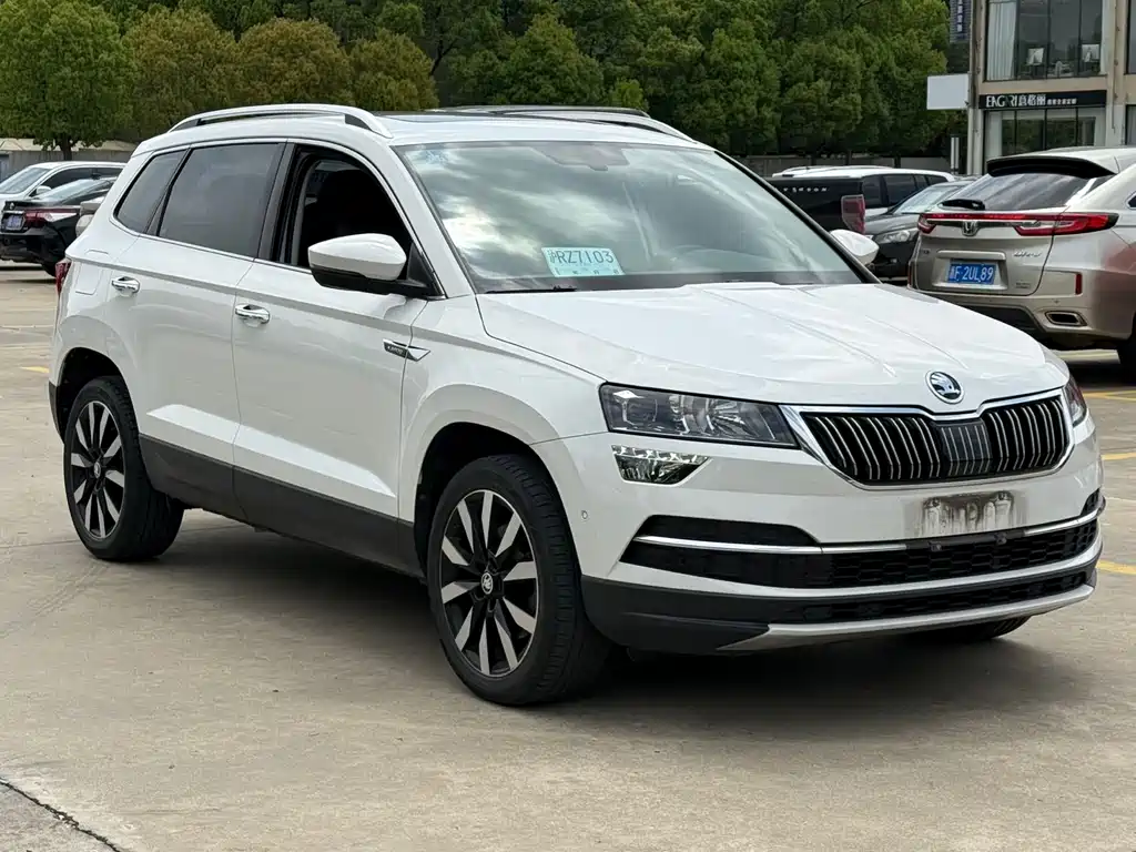 Karoq TSI280 Smart Travel Luxury CN-VI