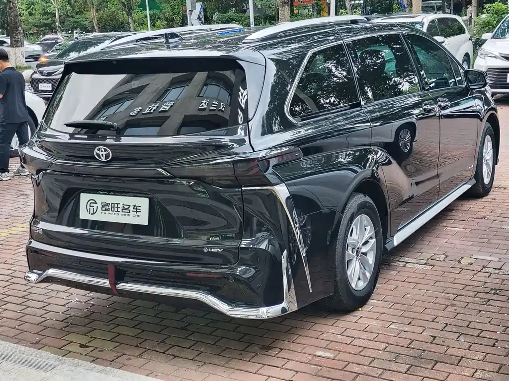 Granvia 2.5 L Hybrid Comfort