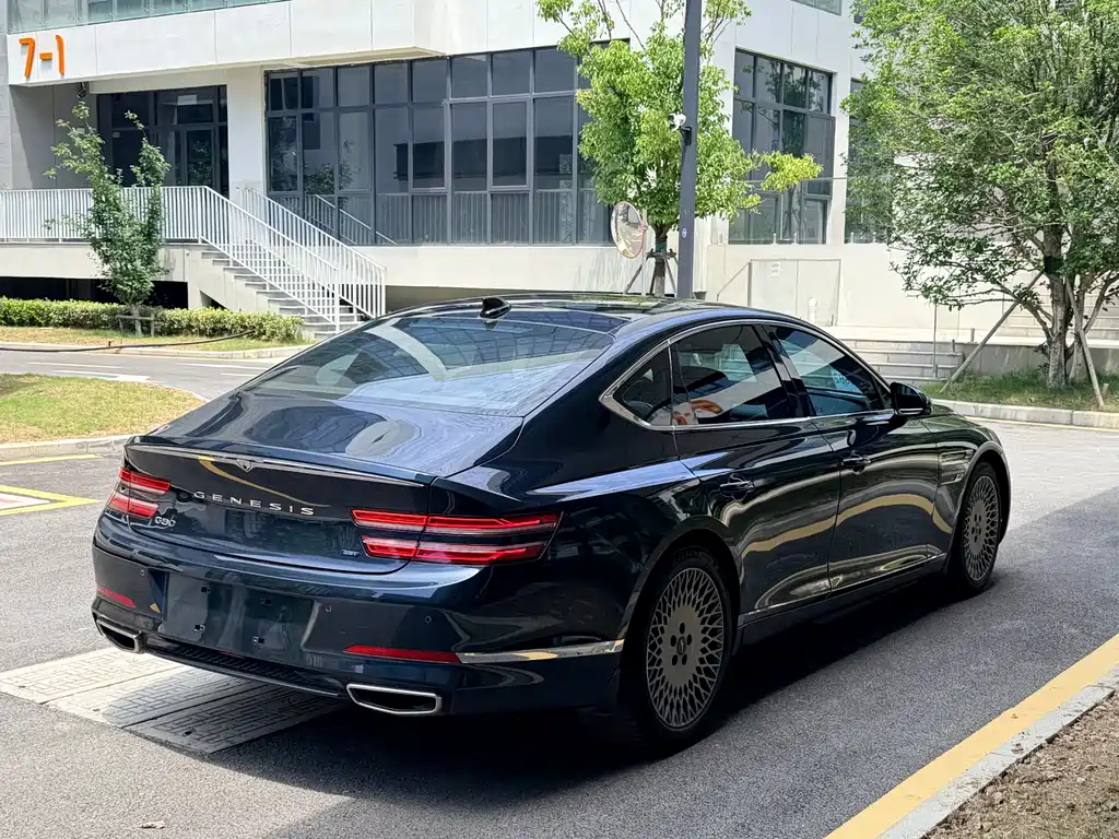 Genesis G80 2.5 T RWD Flagship