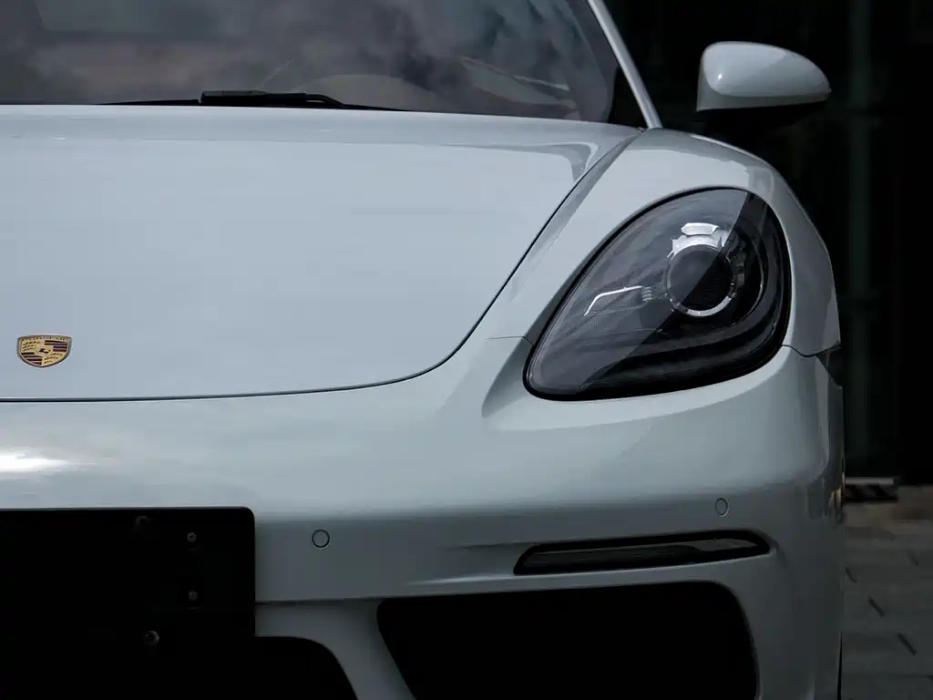 Porsche 718 Boxster 2.0 T