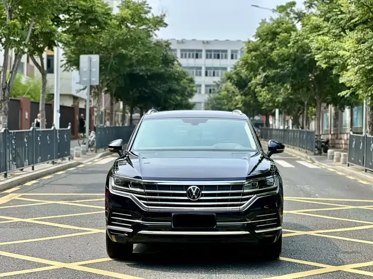 Volkswagen Touareg 2.0 TSI Sharp Style