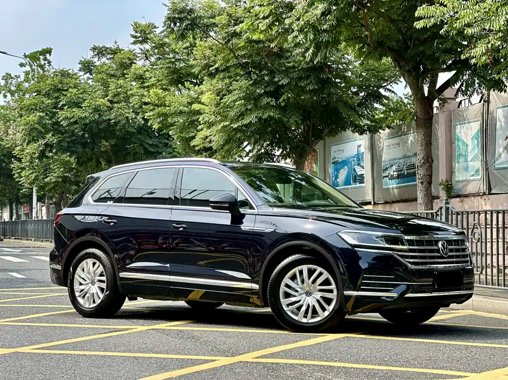 Touareg 2.0 TSI Sharp Style