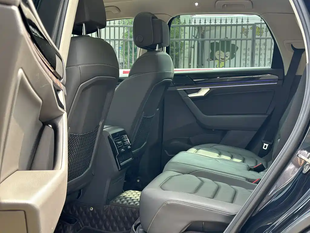 Touareg 2.0 TSI Sharp Style
