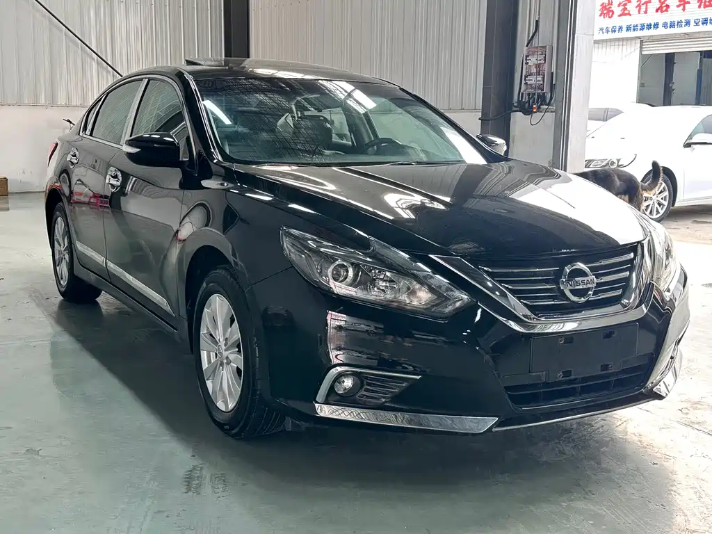 Teana 2.0 L XL Comfort