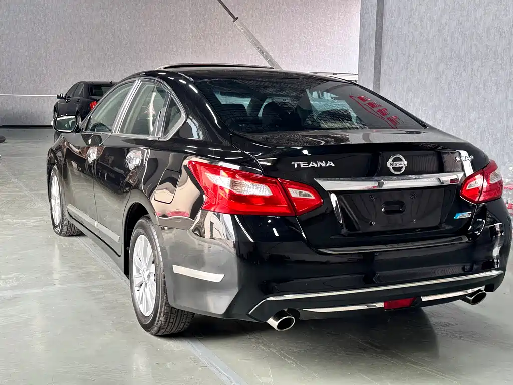 Teana 2.0 L XL Comfort