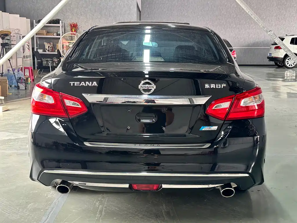 Teana 2.0 L XL Comfort