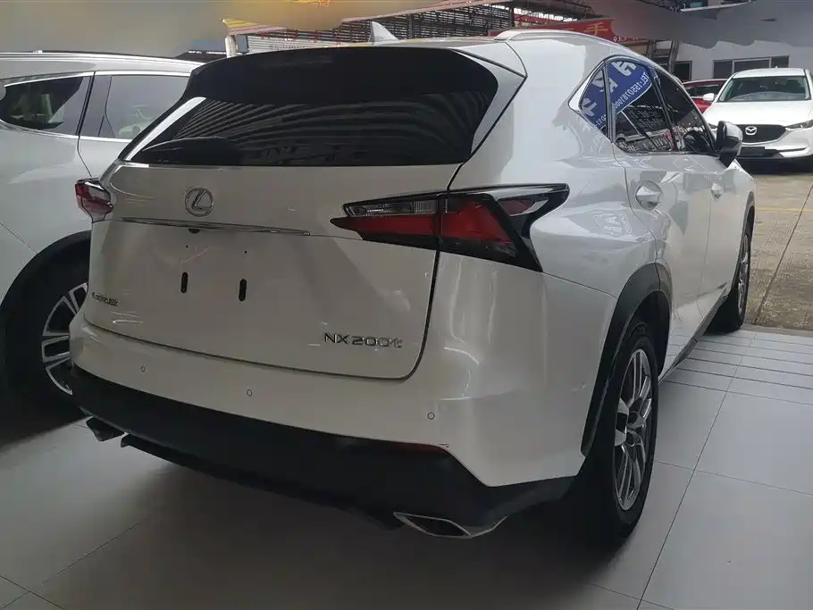 Lexus NX 200 t AWD Sharp Style