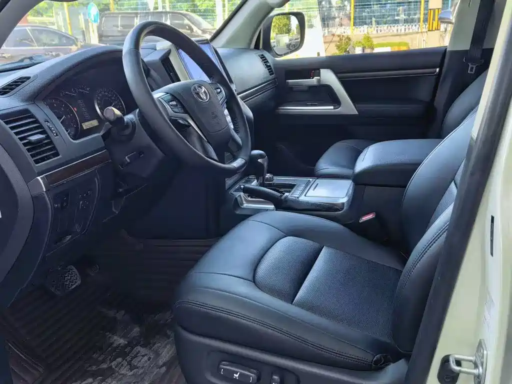 Land Cruiser (Import) 4.0 L Middle East