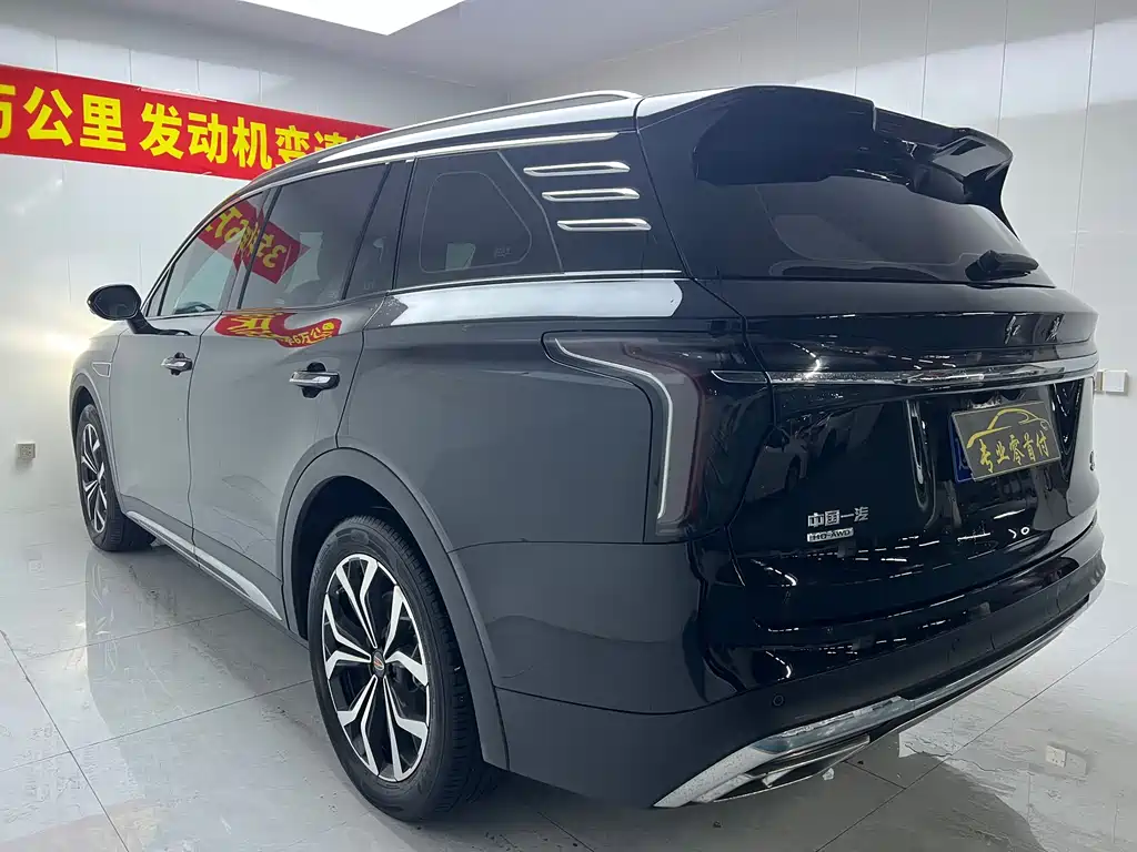 Hongqi HS7 红旗HS7 2023款 2.0 T 自动四驱旗领版 七座
