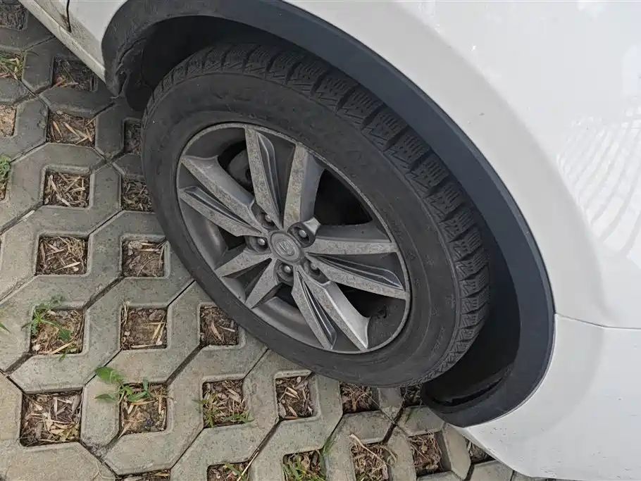 Eado XT 1.6 L Manual Handsome Cool