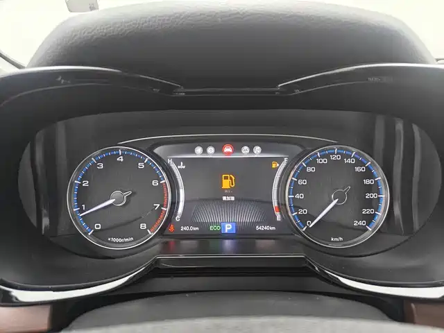 GAC Trumpchi GS8 320 T 2 WD Luxury Connected (7-seat)
