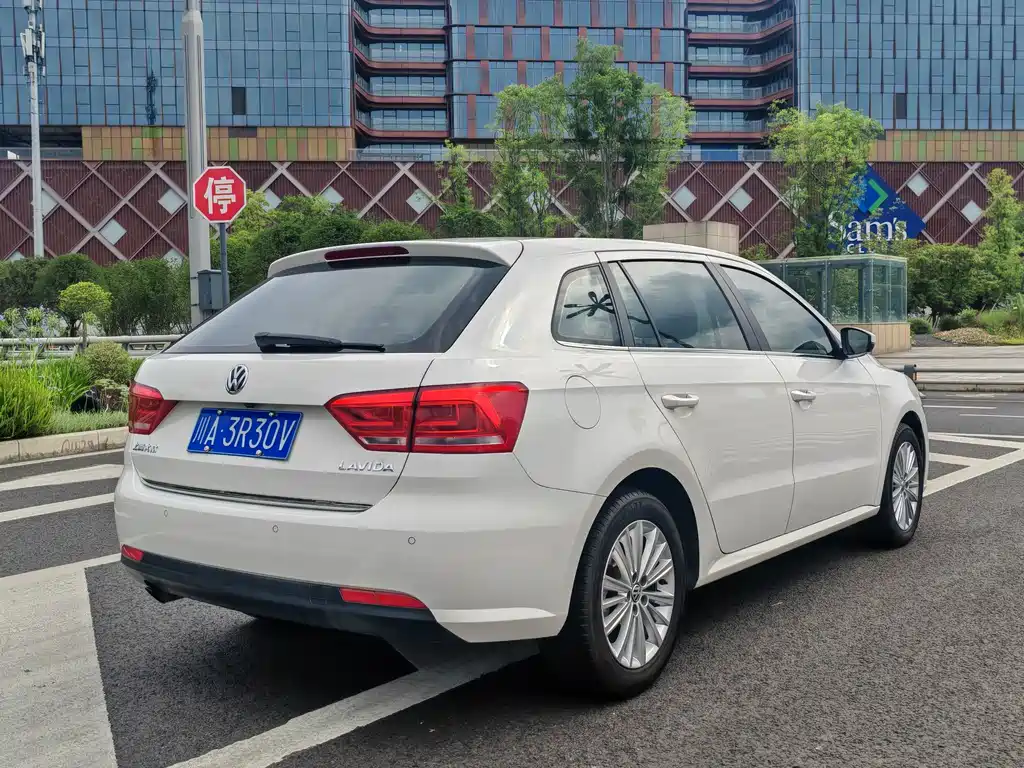 Gran Lavida 1.6 L Auto Comfort