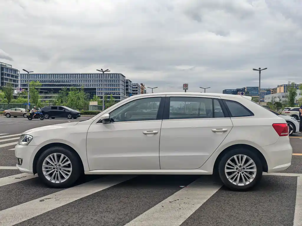 Gran Lavida 1.6 L Auto Comfort