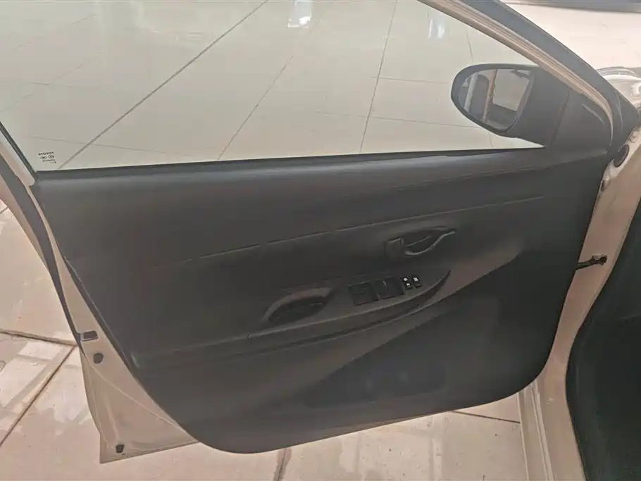 Vios 1.5 L CVT Creation