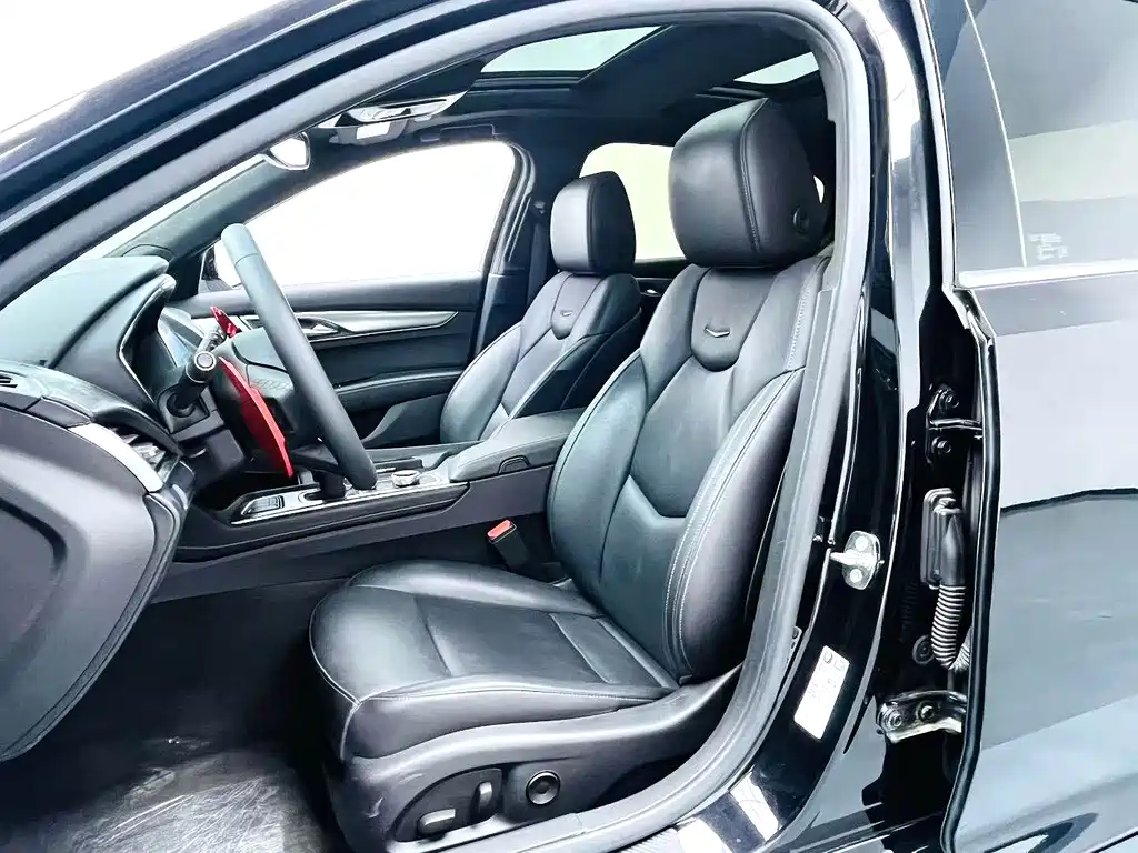Cadillac CT5 28 T Luxury (Standard)