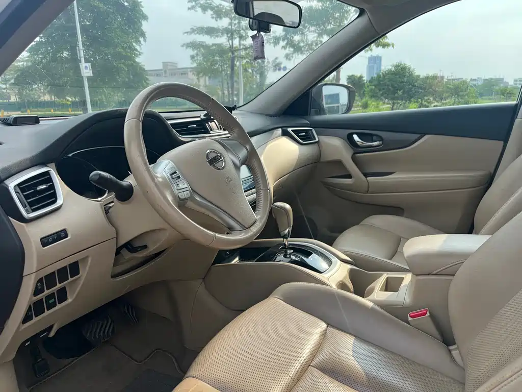 X-Trail 2.0 L CVT Comfort 2 WD