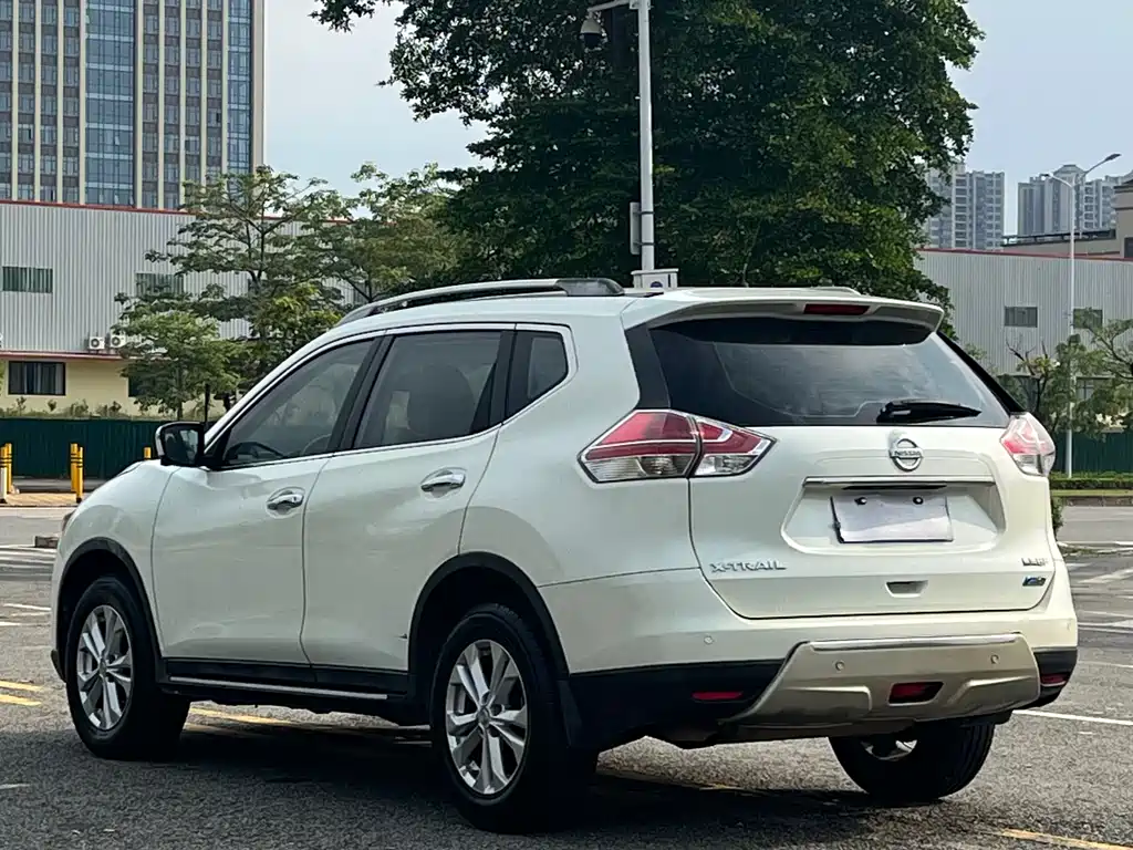 X-Trail 2.0 L CVT Comfort 2 WD