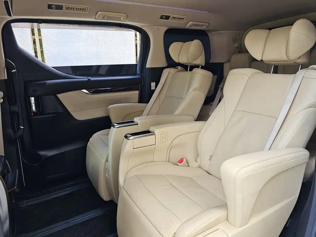 Alphard 埃尔法 2015款 3.5 L 自动