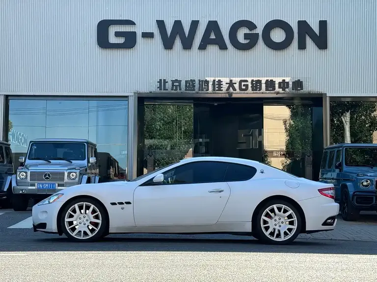 Maserati GranTurismo 4.2 L Standard