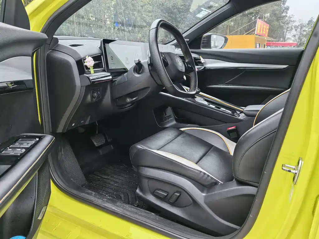 MG5 Scorpio 1.5 T Trophy Sport Grand Enjoyment