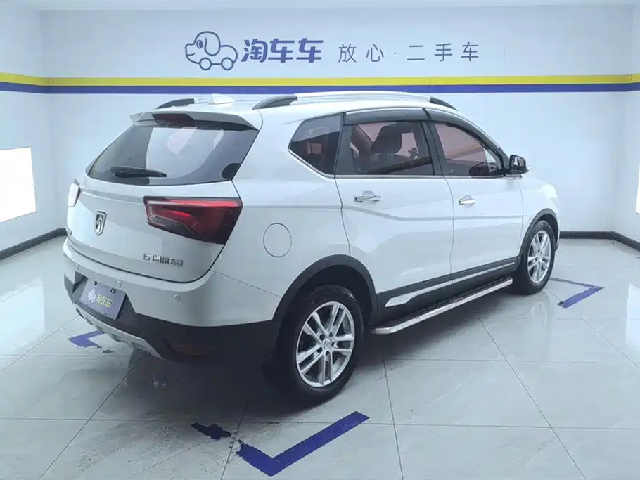 Baojun 560 1.8 L iAMT Elite