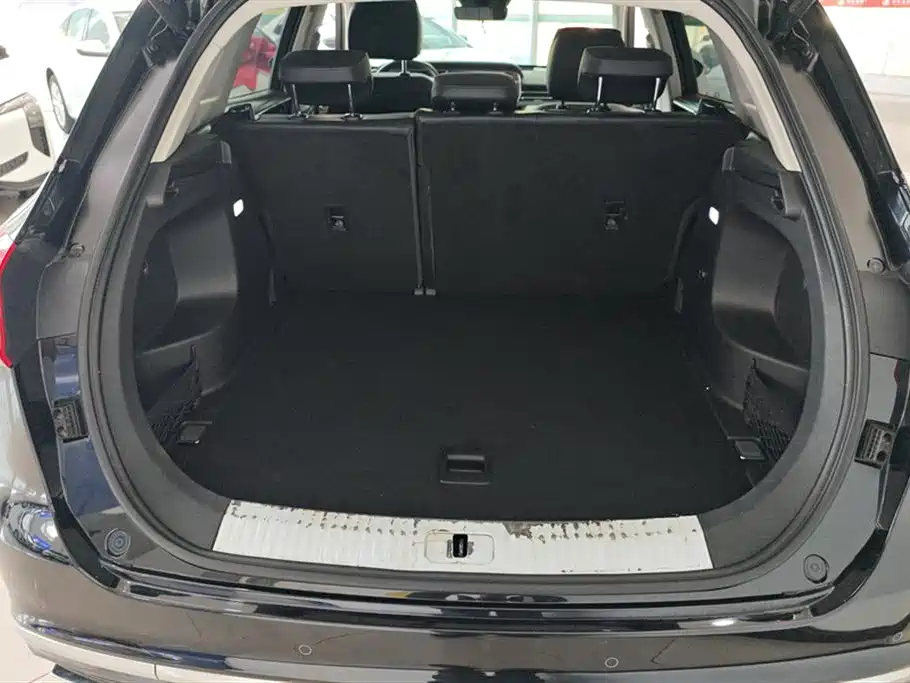 Hongqi HS5 Facelift 2.0 T Connected Flagship Enjoyment