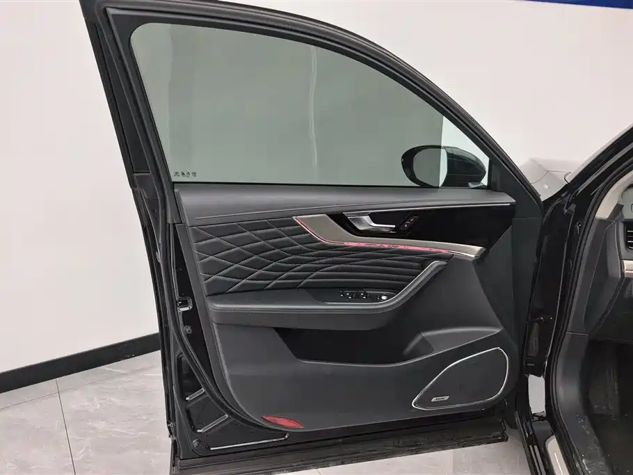Hongqi HS5 Facelift 2.0 T Connected Flagship Enjoyment