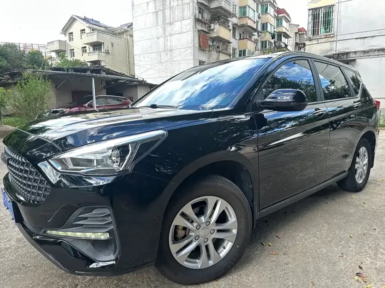 Haval M6 1.5 T DCT 2 WD Value CN-VI
