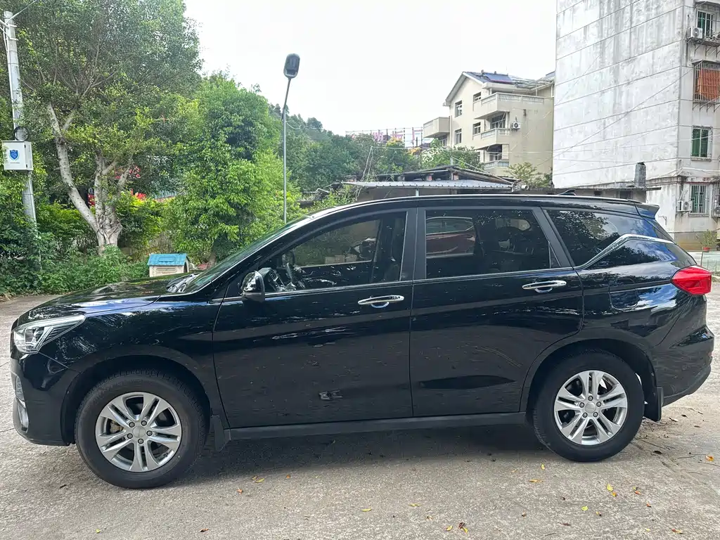 Haval M6 1.5 T DCT 2 WD Value CN-VI
