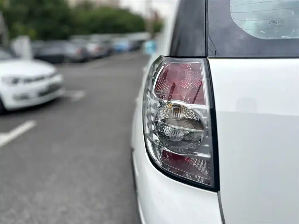 Captiva 2.4 L 4 WD Flagship 7-seat