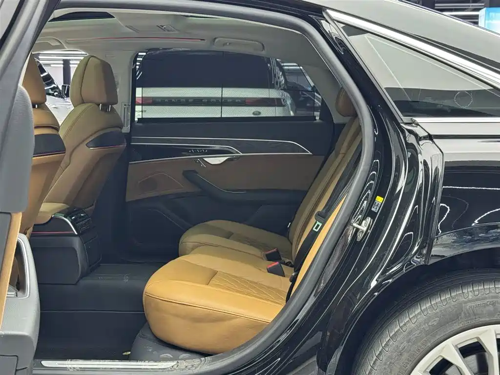 Audi A8 A8 L 50 TFSI quattro Comfort