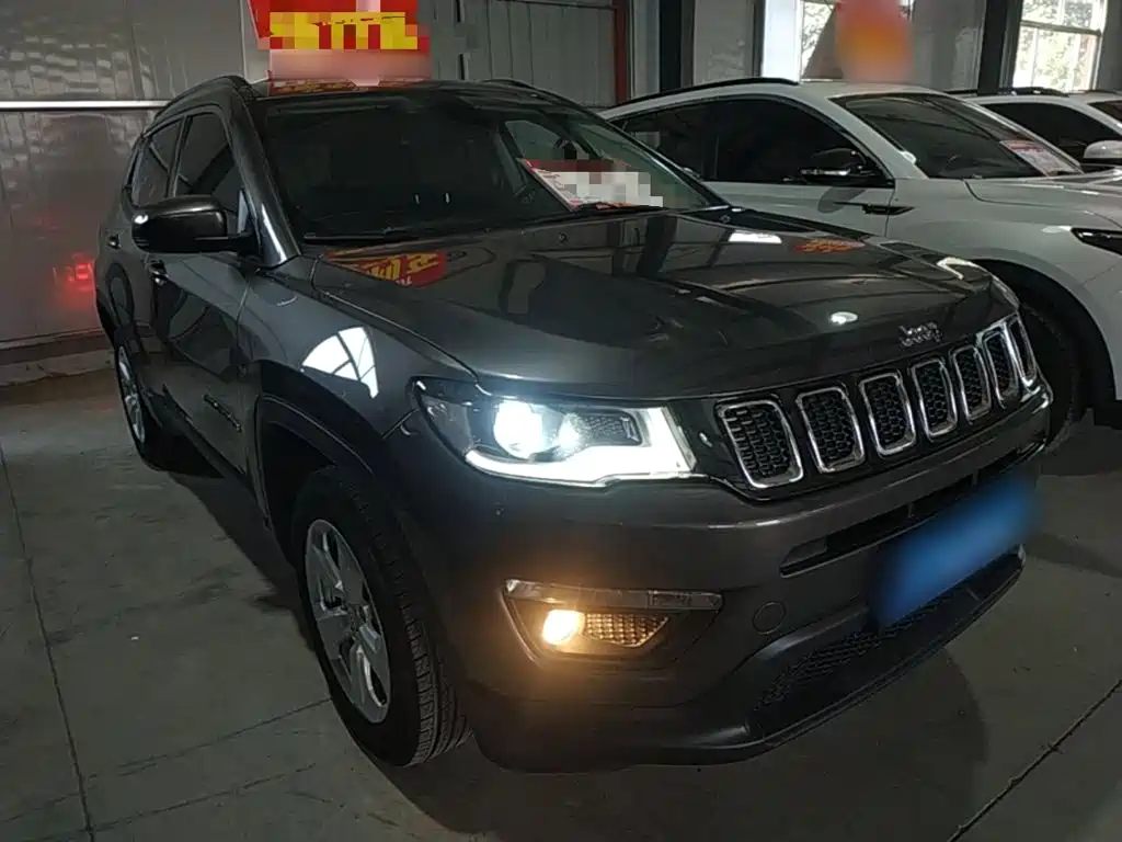 Compass 200 T Auto Home Enjoyment