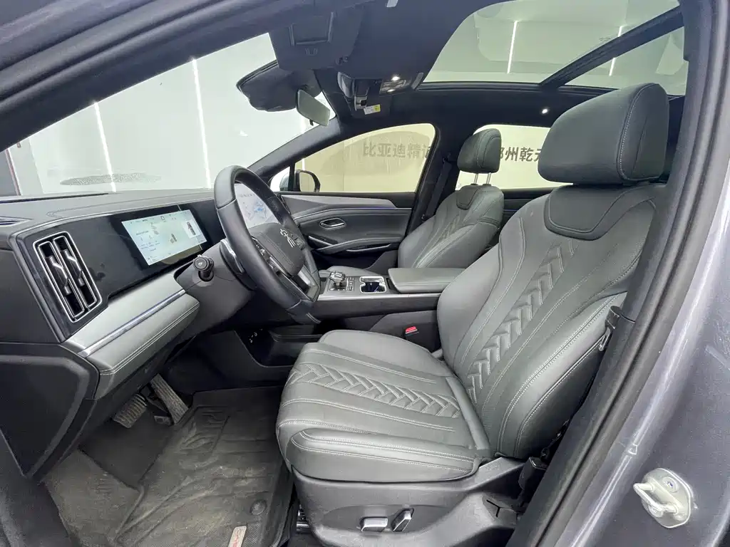Song L DM-i Smart Drive 112 km Transcend