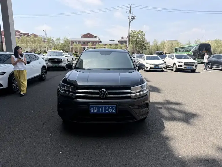 Volkswagen Tharu 280 TSI 2 WD Style
