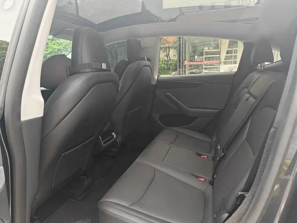 Highlander 380 T 4 WD Distinguished 7-seat