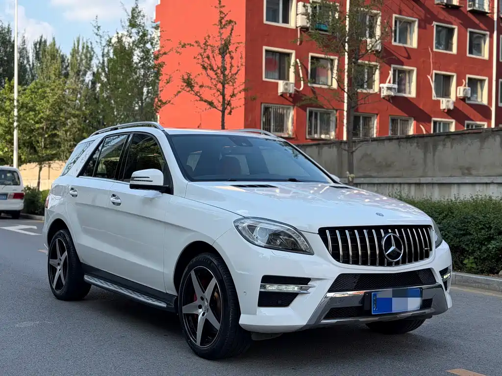 Mercedes-Benz M-Class ML 320 4 MATIC