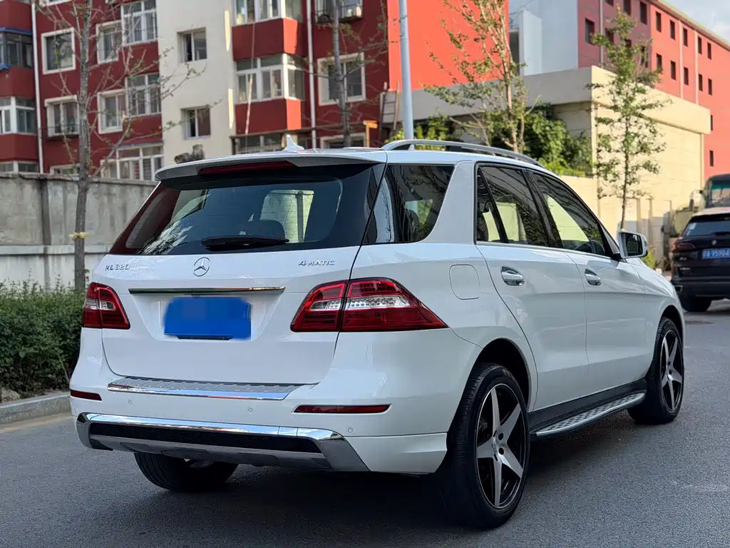 Mercedes-Benz M-Class ML 320 4 MATIC