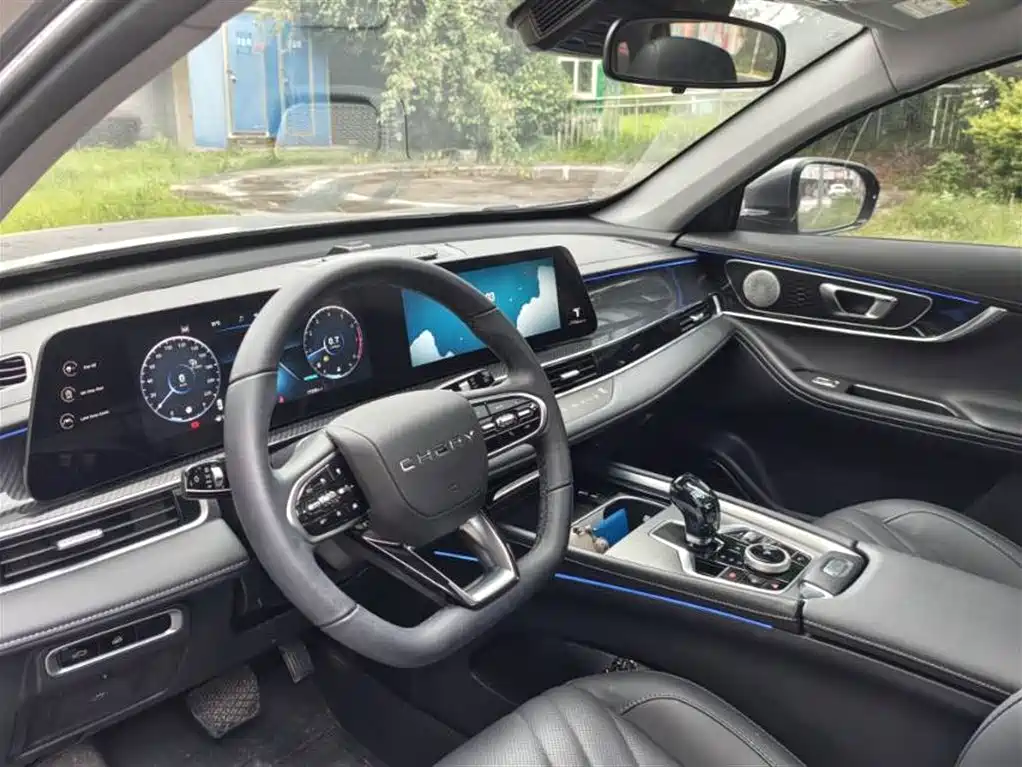 Tiggo 7 PLUS 1.6 TGDI DCT Distinguished