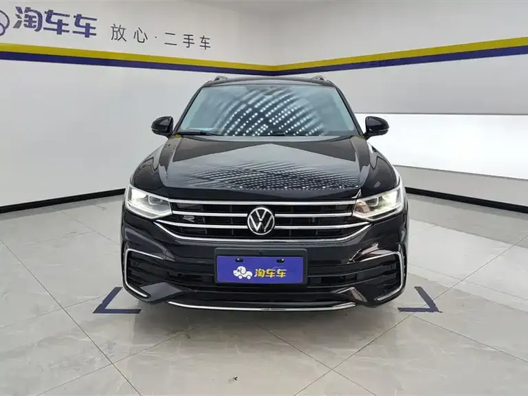 Volkswagen Tiguan L Facelift 330 TSI Auto 2 WD R-Line Premium
