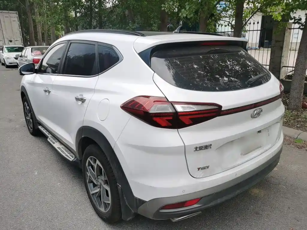 Tucson 280 TGDi 2 WD GLS Fashion CN-VI