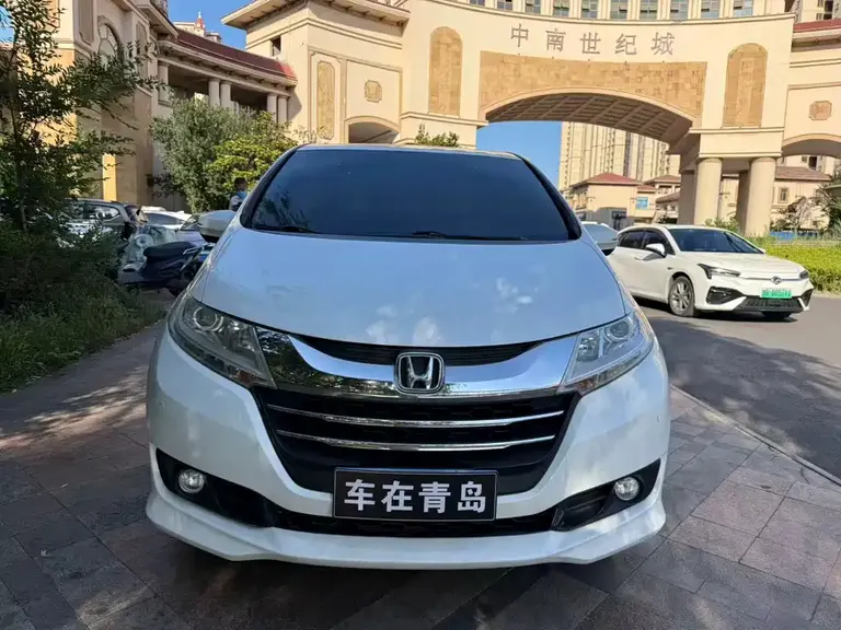 Honda Odyssey 2.4 L Luxury