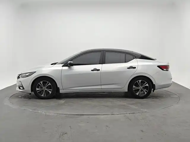Sylphy 1.6 L XL CVT Joy