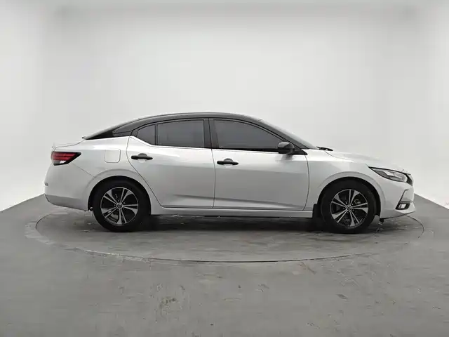 Sylphy 1.6 L XL CVT Joy